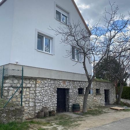 Ubytování Pod Mezu Hlohovec Esterno foto
